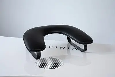 Elegant håndstøtte for neglepleie i svart – Hand Rest Afinia Luna