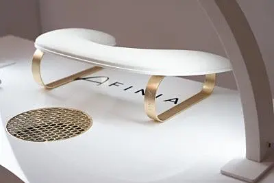Håndstøtte for negler – Ergonomisk design i krem – Hand Rest Afinia Luna